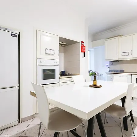 Silver Flower - Flat In Center