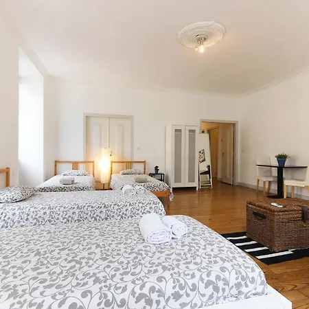 Silver Flower - Flat In Center Gæstehus 3*