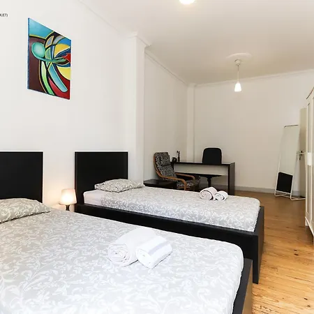 Silver Flower - Flat In Center 3*