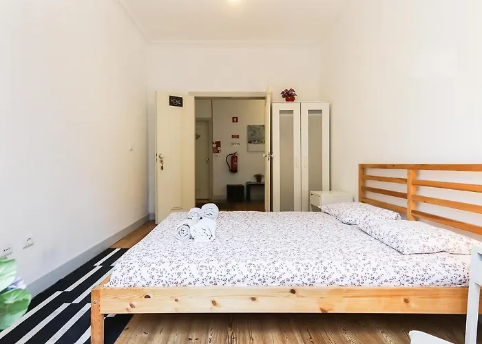 Silver Flower - Flat In Center Konukevi 3*