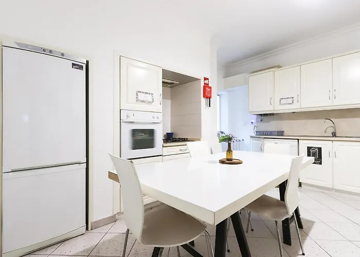 Silver Flower - Flat In Center