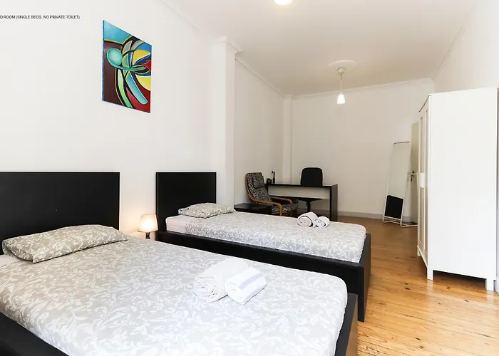 Silver Flower - Flat In Center 3*